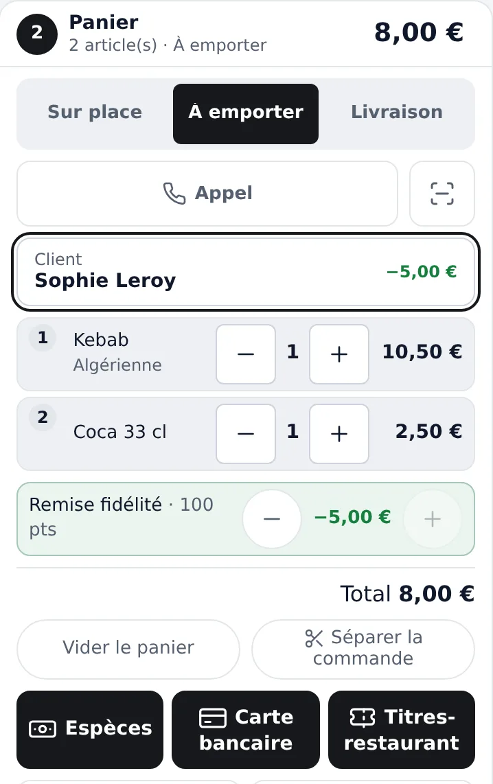 Panier de la caisse, à emporter : cliente Sophie Leroy ; kebab sauce algérienne 10,50 euros ; Coca 33 cl 2,50 euros ; ligne Remise fidélité, 100 points, moins 5 euros ; total 8 euros ; boutons Espèces, Carte bancaire, Titres-restaurant.
